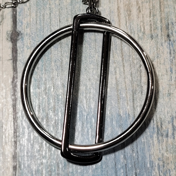 Lane Bryant Long Necklace. - Picture 5 of 8